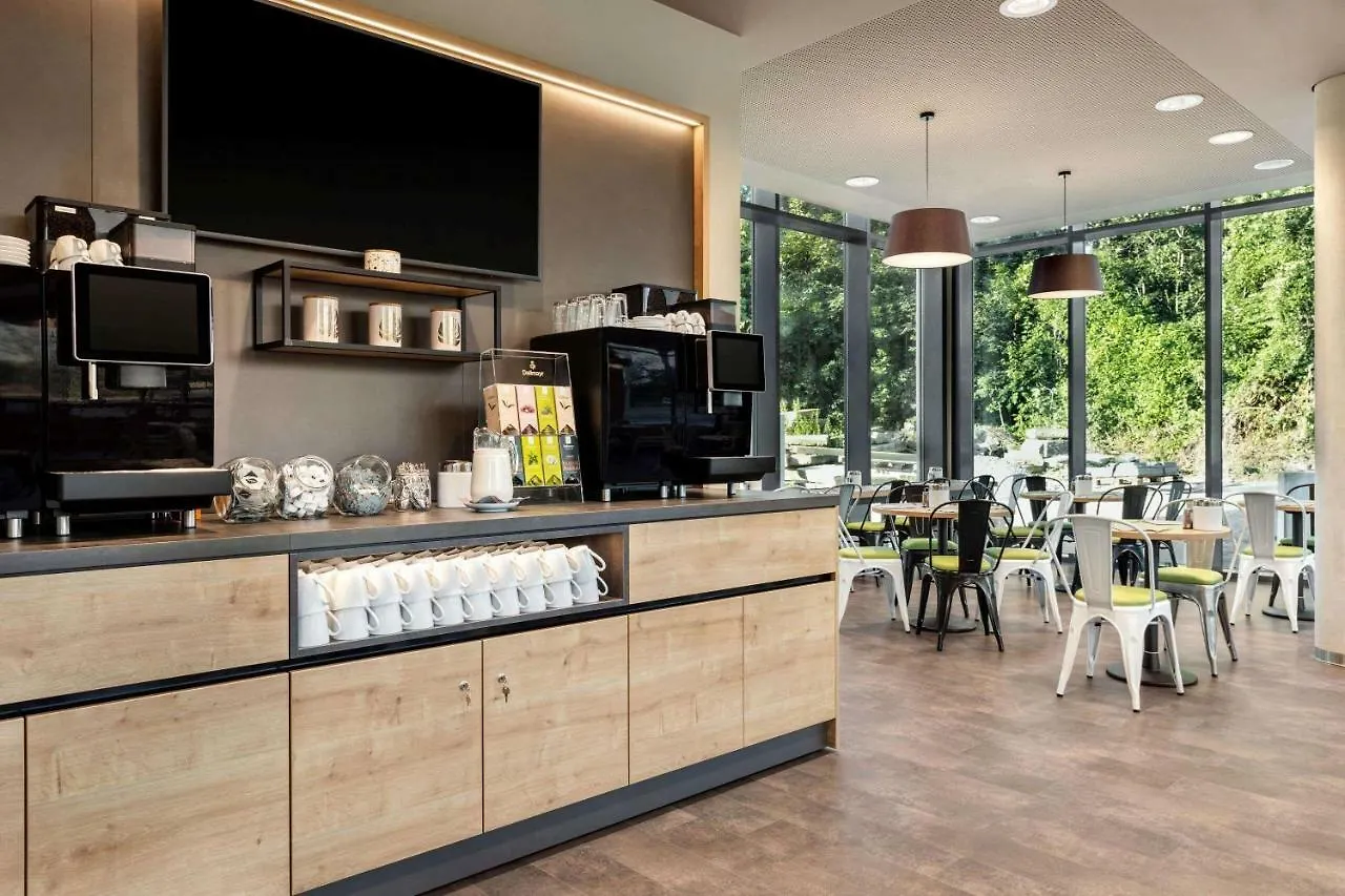 Super 8 By Wyndham Dresden Otel Almanya